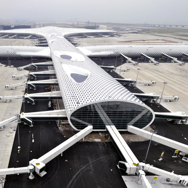 準(zhǔn)建築人手札網(wǎng)站 Forgemind ArchiMedia
Studio Fuksas 設(shè)計 深圳寶安國際機(jī)場第三航站於2013年11月28日提前完工
Studio Fuksas | Massimiliano & Doriana Fuksas